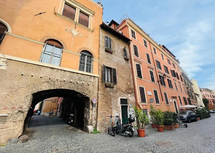 Torre Tolomei Trastevere