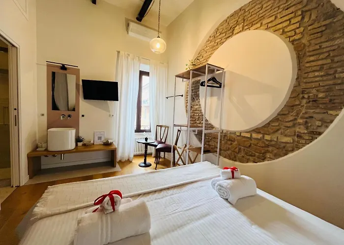 Torre Tolomei Trastevere Nocleg ze śniadaniem Rzym
